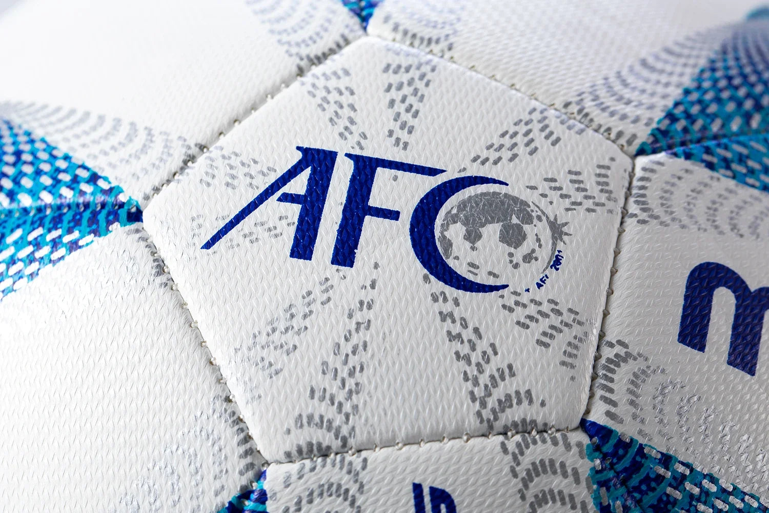 Official Size 5 Seamless Soccer Ball